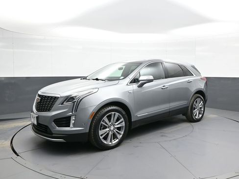 Used 2023 Cadillac XT5 Premium Luxury w/ Technology Package image 10