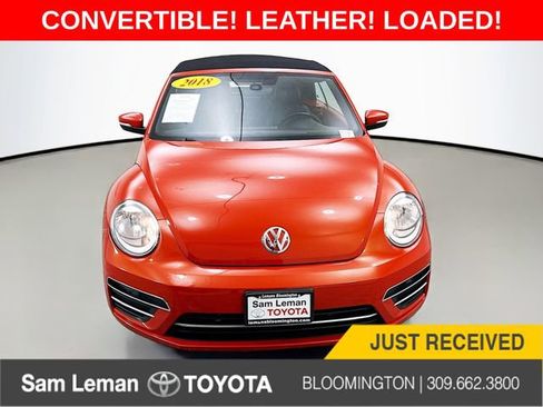 Used 2018 Volkswagen Beetle 2.0T S w/ Style & Comfort Package image 2