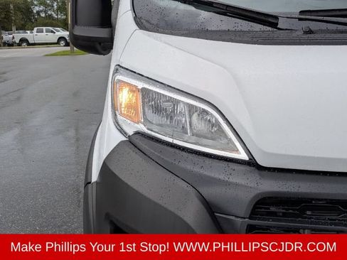 Used 2026 RAM ProMaster 2500 w/ Convenience Group FWD image 9