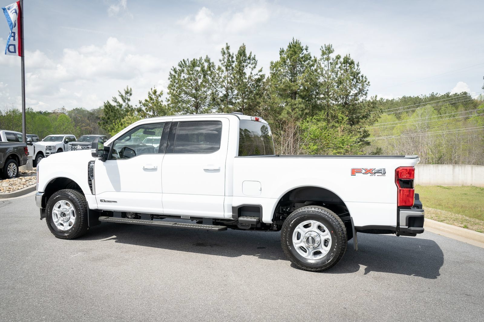 New 2026 Ford F350 XLT w/ XLT Premium Package AWD/4WD image 7
