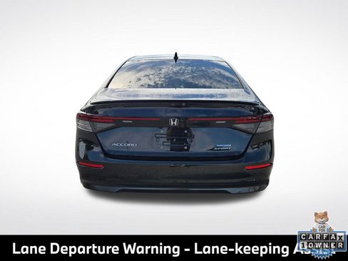 Used 2023 Honda Accord Sport image 6