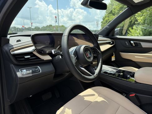 New 2025 Buick Enclave Preferred w/ Power Package image 15