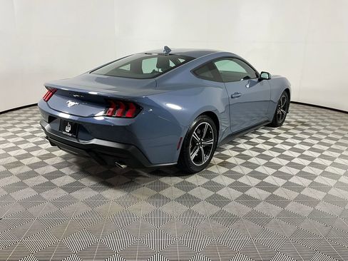 Used 2025 Ford Mustang Coupe image 4