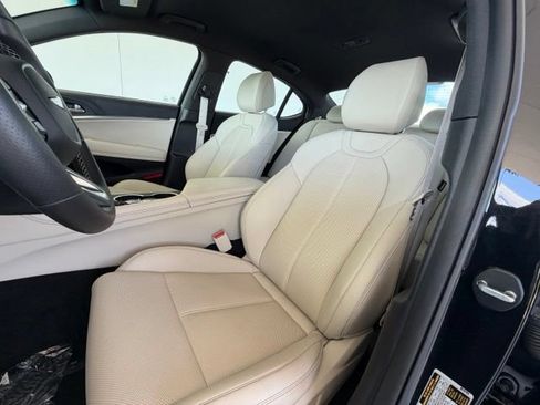 Used 2026 Genesis G70 2.5T RWD image 14