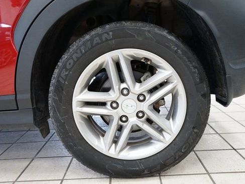 Used 2022 Hyundai Kona SE image 50