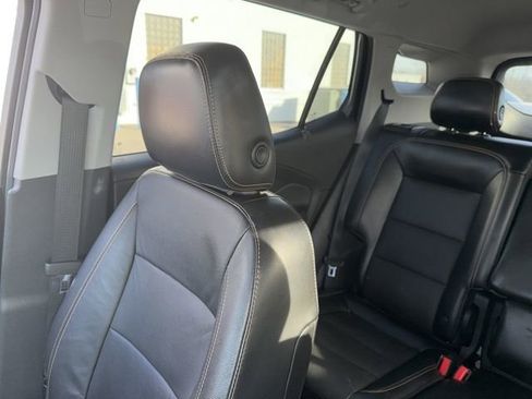 Used 2019 GMC Terrain SLT w/ Preferred Package image 46