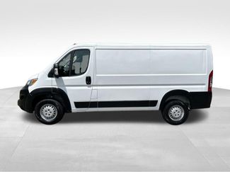 Used 2025 RAM ProMaster 2500 w/ Convenience Group FWD video 2