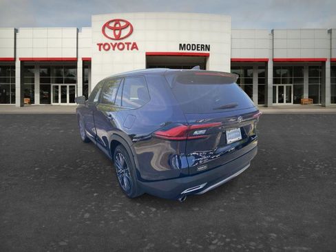 Used 2024 Toyota Grand Highlander AWD Hybrid image 6