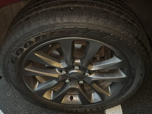 Used 2018 Jeep Grand Cherokee High Altitude image 34