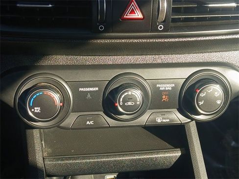 Certified 2023 Kia Forte LXS image 18