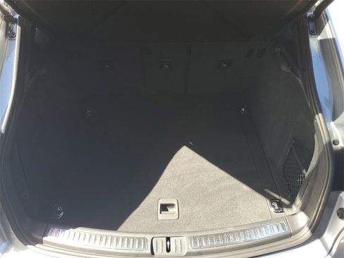 Used 2025 Porsche Macan image 17