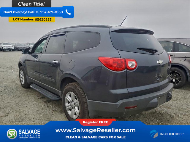 Used 2012 Chevrolet Traverse LS FWD image 3