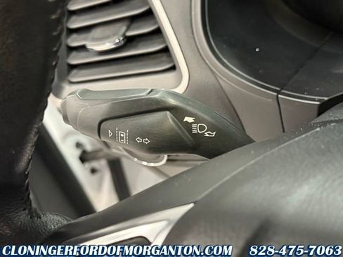 Used 2022 Ford Edge SEL w/ Sport Appearance Package image 21