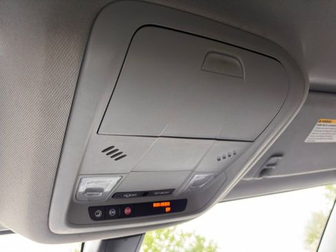 Used 2017 GMC Acadia SLE AWD/4WD image 36