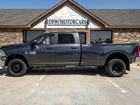 Used 2018 RAM 3500 Tradesman w/ Chrome Appearance Group AWD/4WD image 7