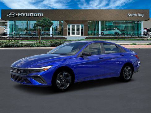 New 2026 Hyundai Elantra Sport image 2