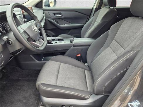 Used 2025 Nissan Rogue SV FWD image 15