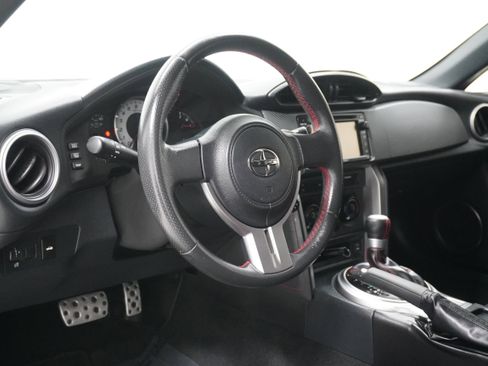 Used 2015 Scion FR-S image 10