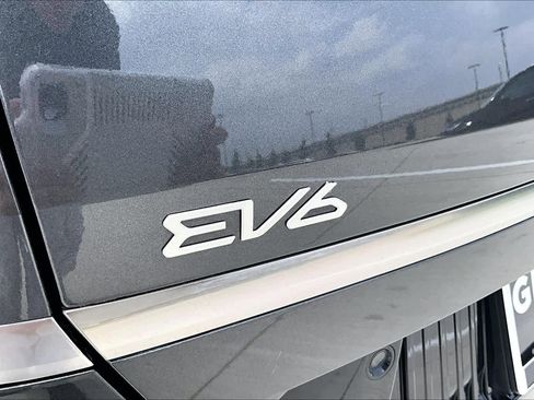 Used 2023 Kia EV6 Wind RWD image 28