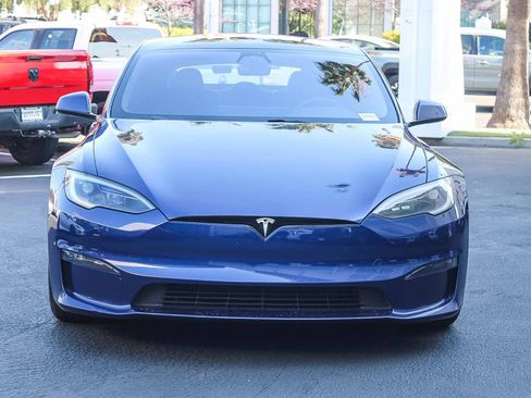 Used 2023 Tesla Model S Standard Range image 2