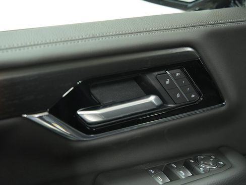 New 2026 GMC Yukon Denali w/ Denali Reserve Package AWD/4WD image 30