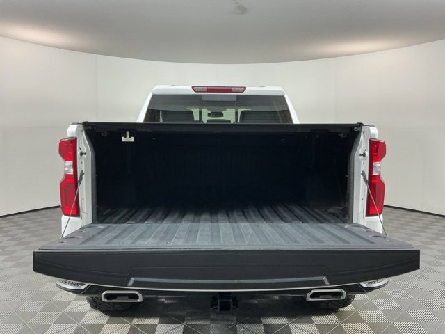 Used 2024 Chevrolet Silverado 1500 LTZ w/ LTZ Premium Package AWD/4WD image 7