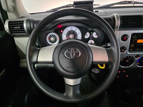 Used 2008 Toyota FJ Cruiser Base image 16