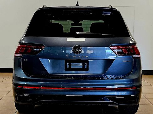 Used 2024 Volkswagen Tiguan SE R-Line image 5