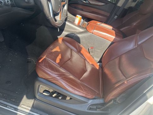 Used 2015 Cadillac Escalade Premium AWD/4WD image 10