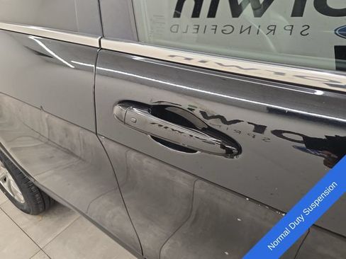 Used 2019 Jeep Cherokee Latitude Plus FWD image 8