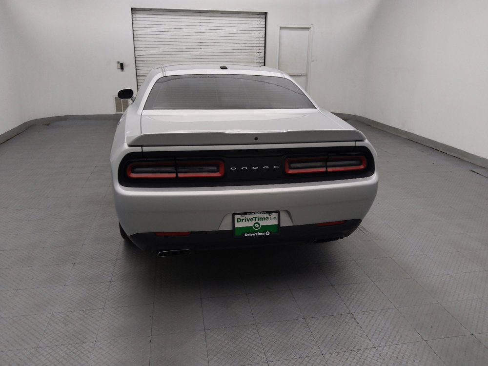 Used 2020 Dodge Challenger R/T RWD image 6