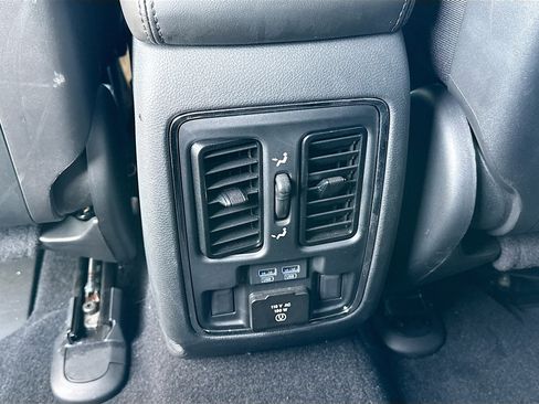 Used 2020 Jeep Grand Cherokee Limited RWD image 19
