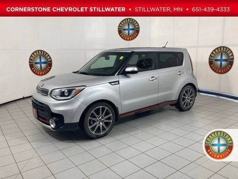 Used 2018 Kia Soul ! w/ Tech Package FWD image 1