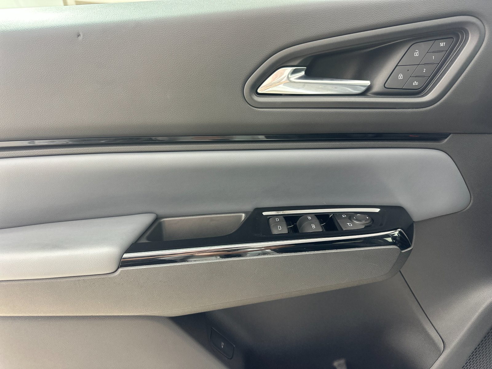 Used 2024 Honda Prologue Touring image 11