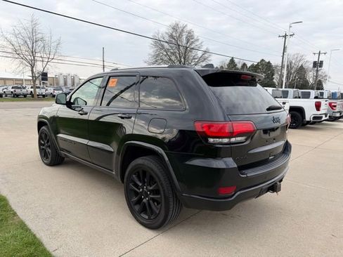 Used 2021 Jeep Grand Cherokee Altitude image 6