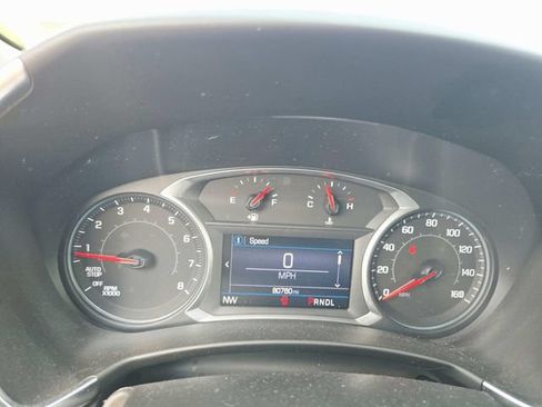 Used 2022 Chevrolet Equinox LS w/ LS Convenience Package FWD image 11