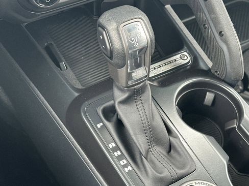 New 2026 Ford Bronco Badlands image 21