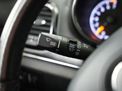 Used 2020 Jeep Grand Cherokee High Altitude image 14