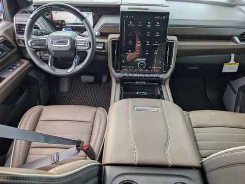 New 2026 GMC Yukon Denali Ultimate AWD/4WD image 8