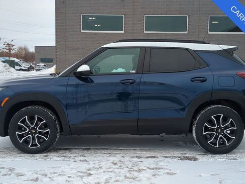 Used 2023 Chevrolet TrailBlazer ACTIV image 2
