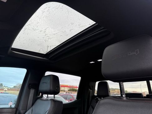 Used 2020 GMC Sierra 1500 AT4 image 32