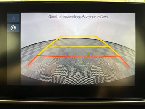 Used 2023 Hyundai Venue SEL FWD image 21