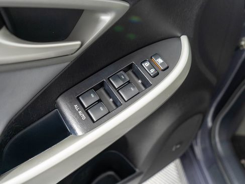 Used 2015 Toyota Prius Four FWD image 21