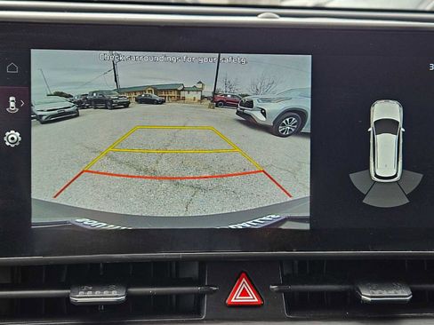 Used 2024 Kia Sportage EX image 17