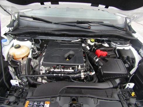 Used 2020 Ford Escape SE image 25