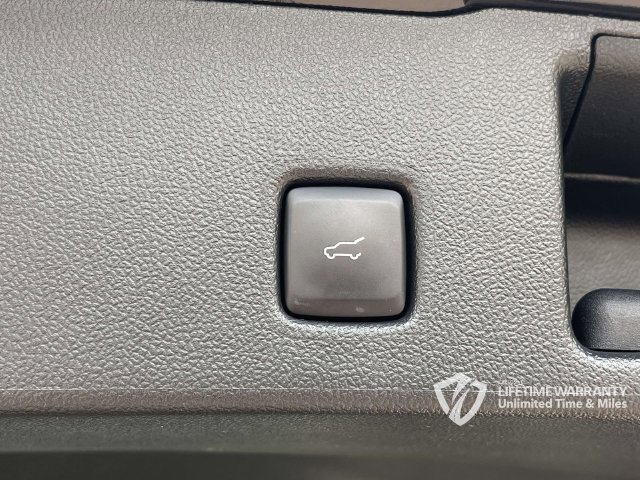 Used 2023 Ford Escape Platinum w/ Premium Technology Package AWD/4WD image 27