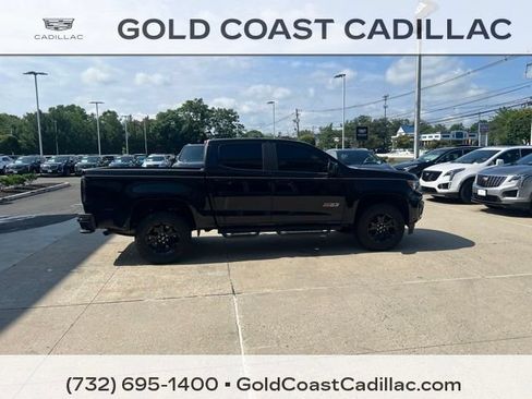 Used 2022 Chevrolet Colorado Z71 w/ Z71 Midnight Edition AWD/4WD image 4