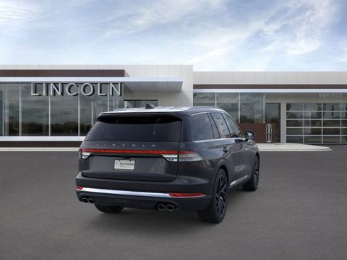 New 2026 Lincoln Aviator Reserve image 8