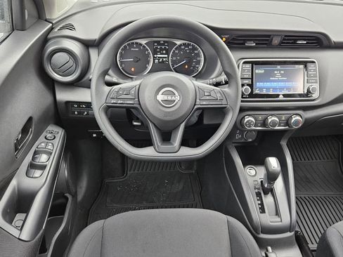 New 2025 Nissan Kicks Play S FWD image 5