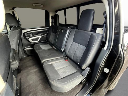 Used 2017 Nissan Titan SV image 25